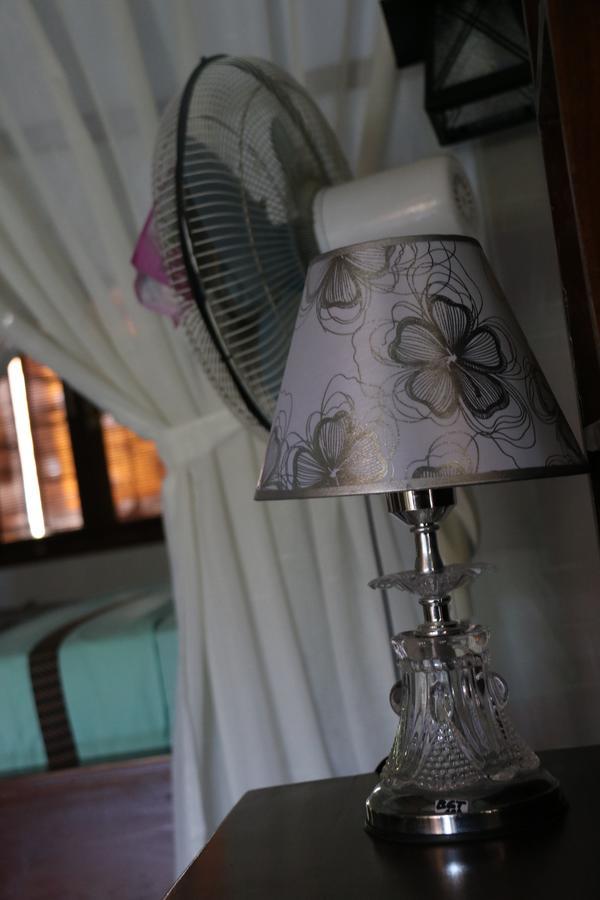 Blue Star Bungalows & Cafe อาเม็ด ภายนอก รูปภาพ